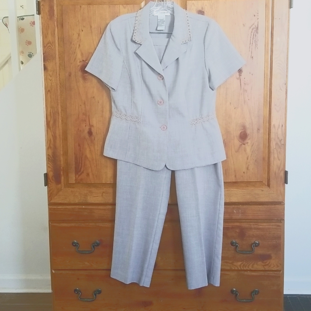 Sag Harbor 3 PC Gray Suit Pants Skirt Jacket 8 P